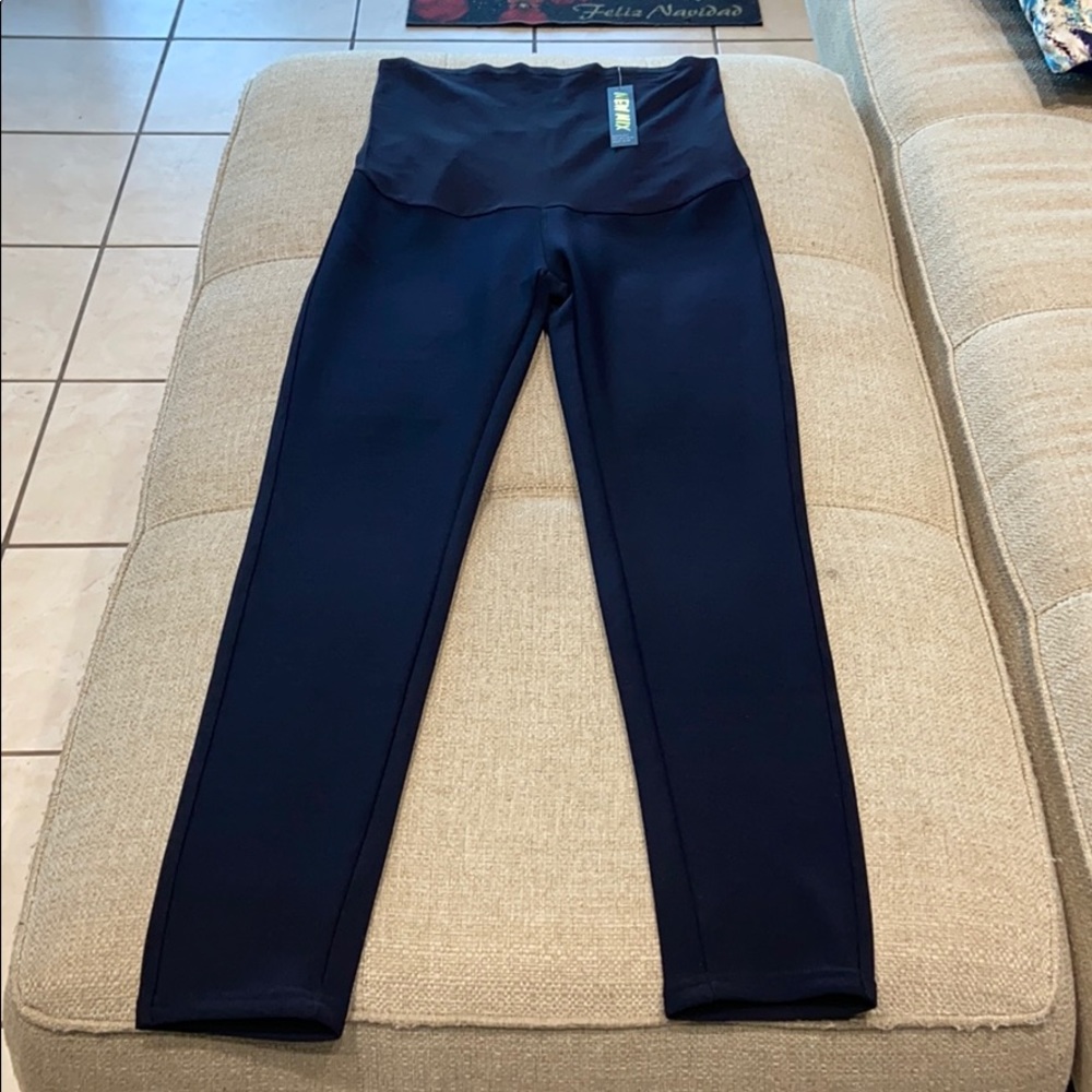 NWT✨Maternity Long Black Spandex Pant